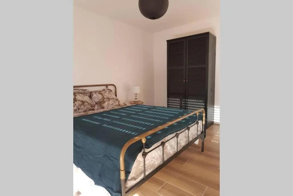 Appartement Deux Pieces , Climatise, Terrase, Cavalaire شقة